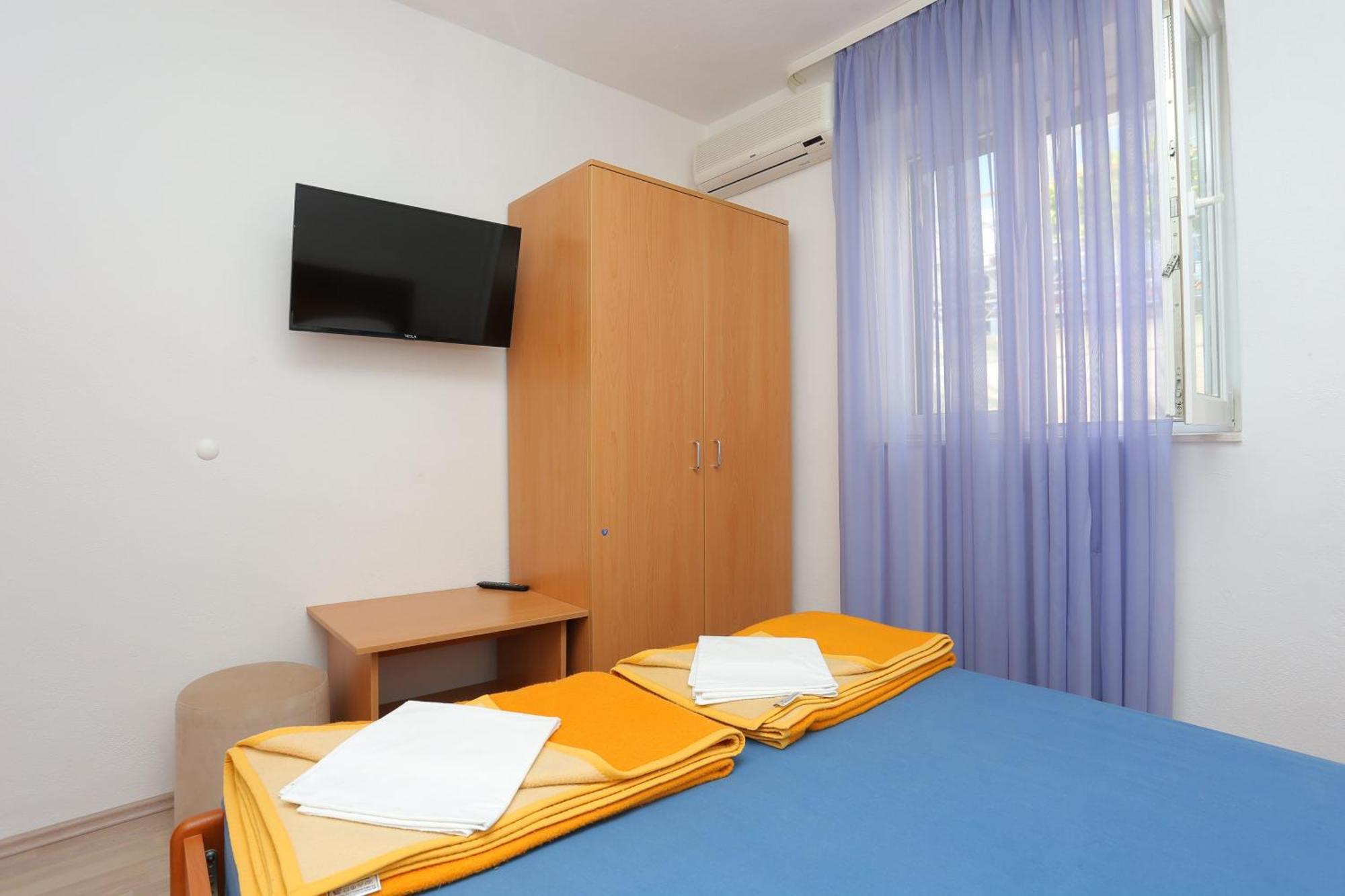 Apartments And Rooms With Parking Space Tucepi, Makarska - 5263 Room photo