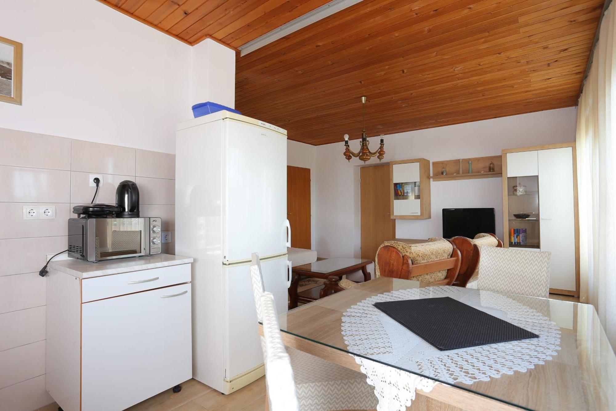 Apartments And Rooms With Parking Space Tucepi, Makarska - 5263 Room photo