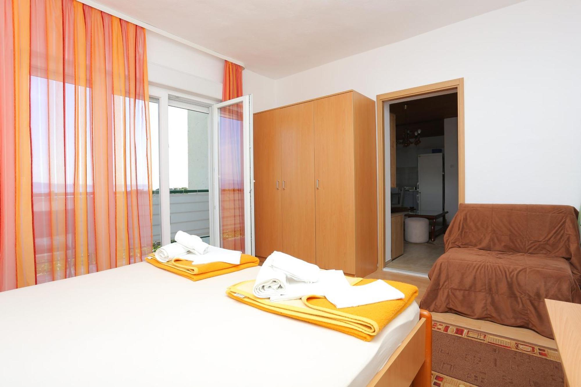 Apartments And Rooms With Parking Space Tucepi, Makarska - 5263 Room photo